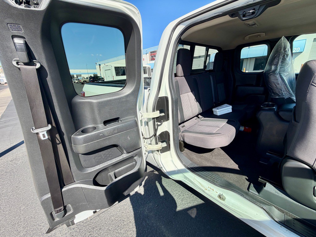 2020 Nissan Titan Image 21