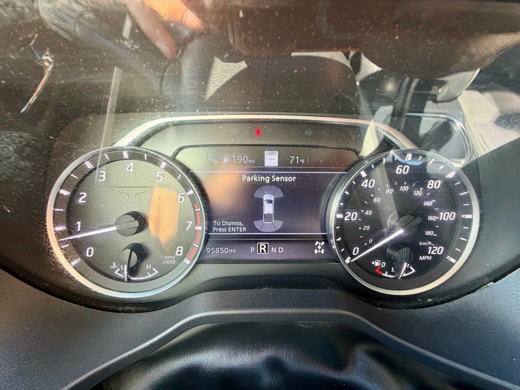 2020 Nissan Titan Image 38