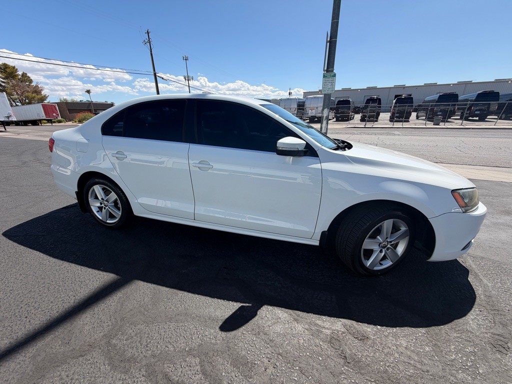 2014 Volkswagen Jetta Image 4