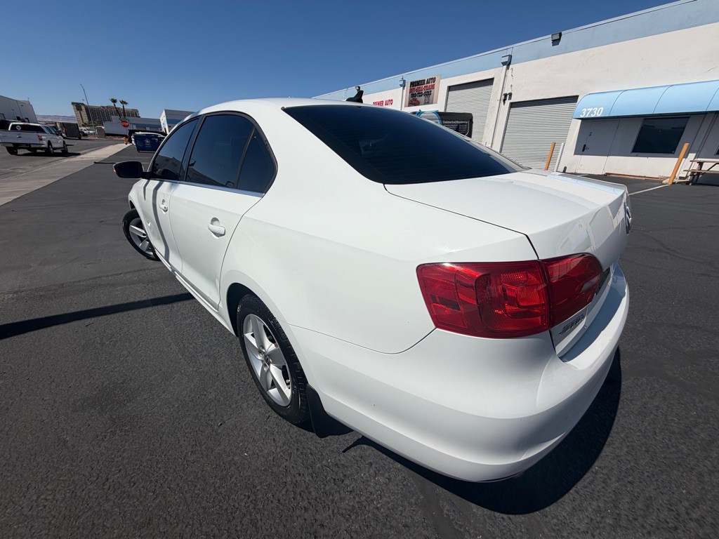 2014 Volkswagen Jetta Image 5