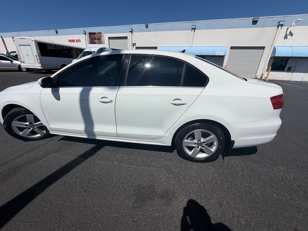 2014 Volkswagen Jetta Image 8