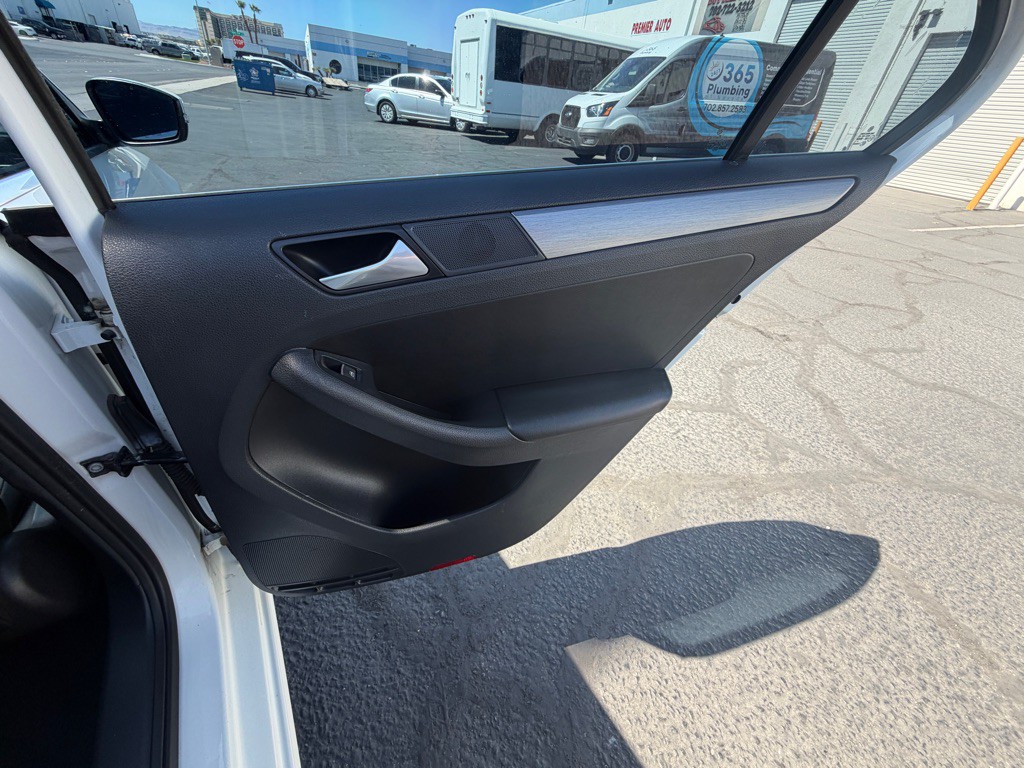 2014 Volkswagen Jetta Image 21