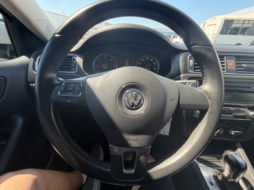 2014 Volkswagen Jetta Image 36