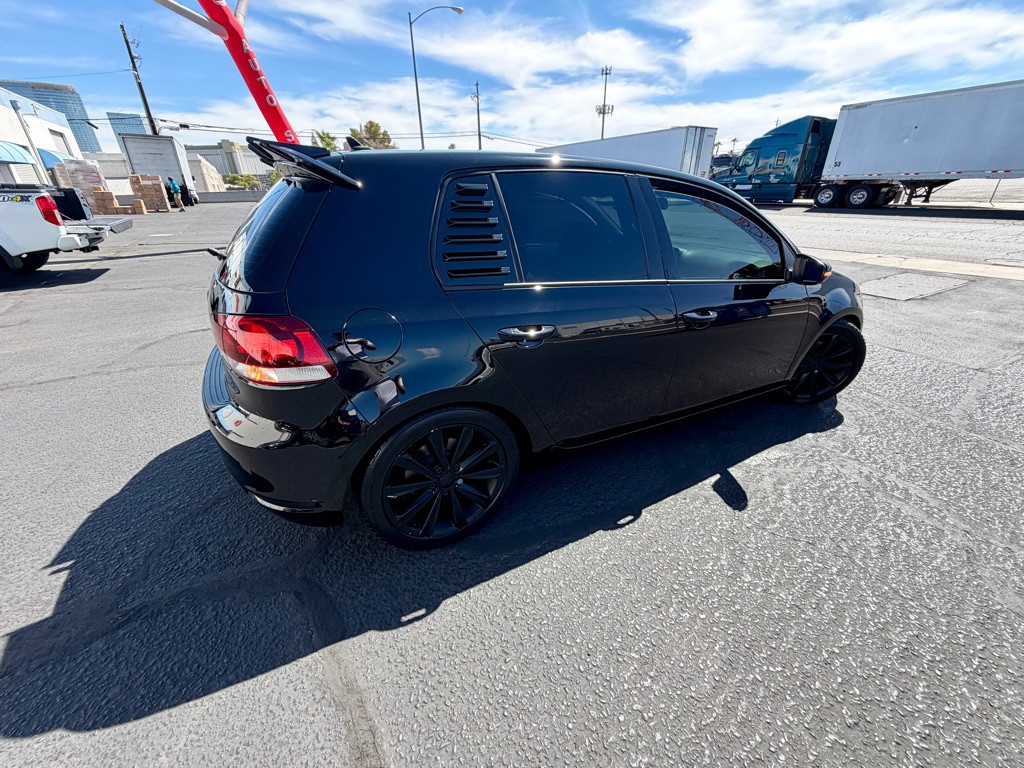2013 Volkswagen Golf Image 5