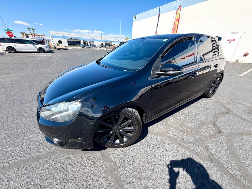 2013 Volkswagen Golf Image 9