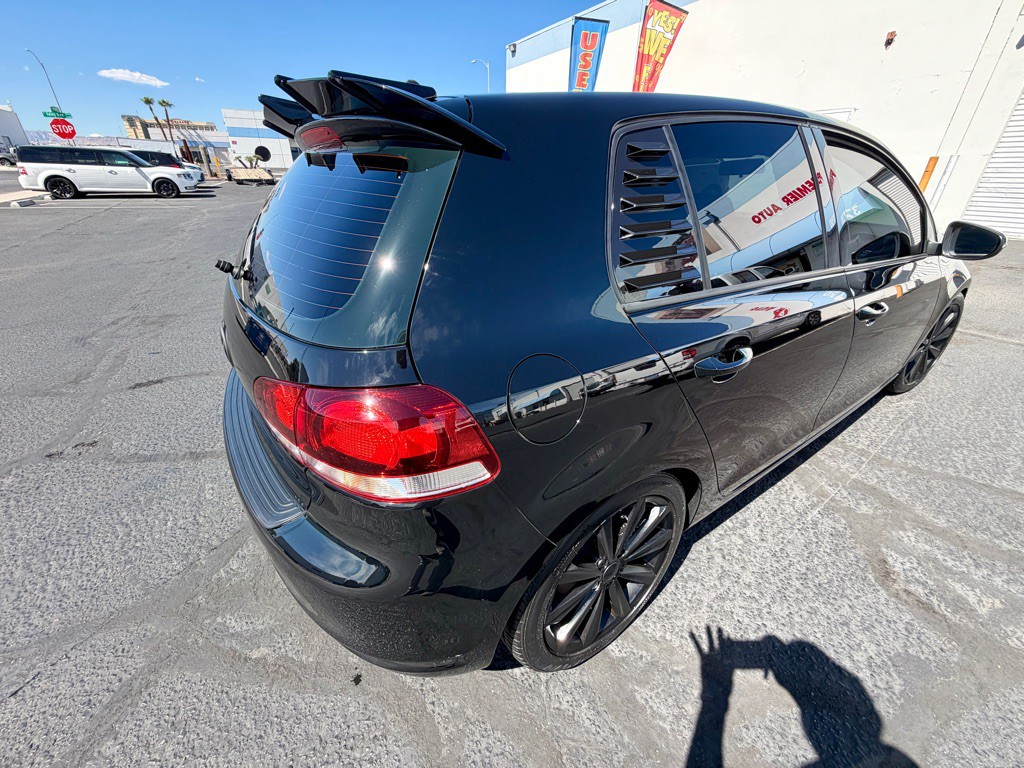 2013 Volkswagen Golf Image 10