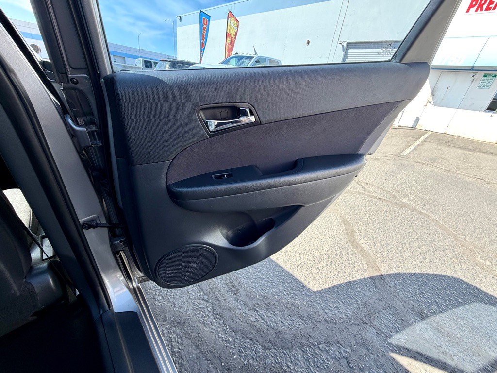 2011 Hyundai Elantra Image 29