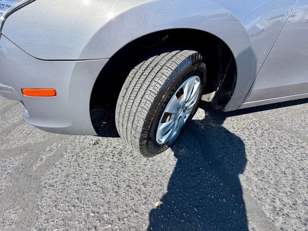 2011 Hyundai Elantra Image 31