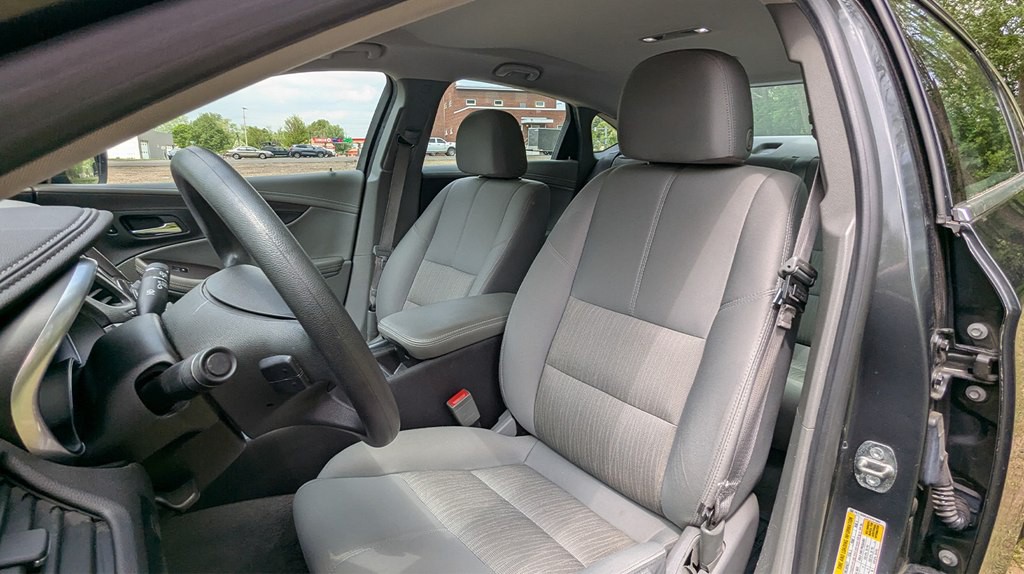 2015 Chevrolet Impala Image 9