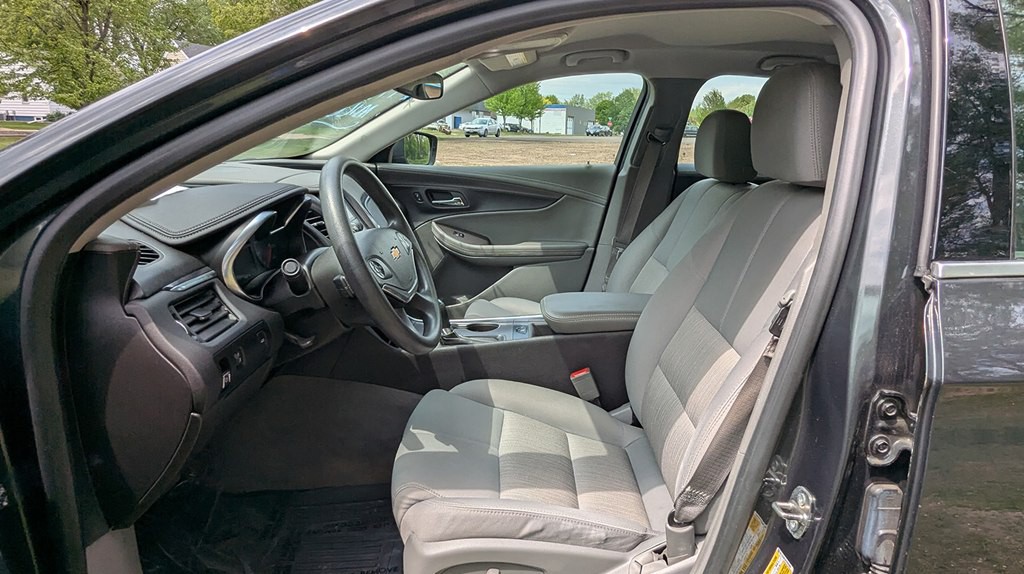 2015 Chevrolet Impala Image 10
