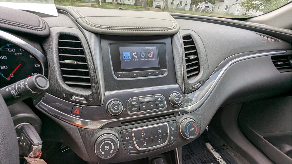 2015 Chevrolet Impala Image 13