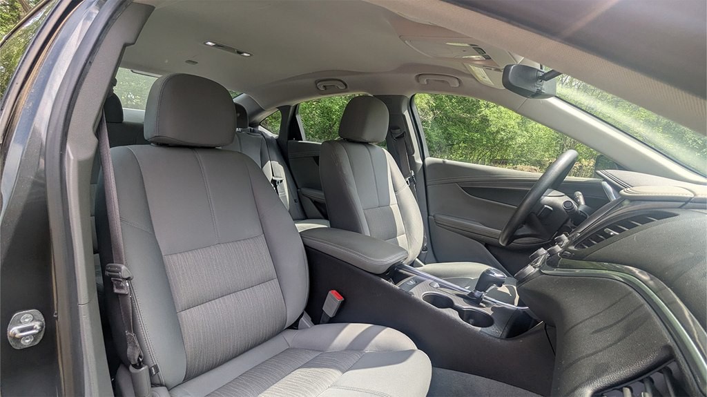 2015 Chevrolet Impala Image 17