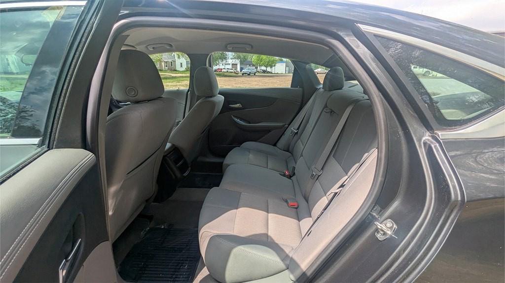 2015 Chevrolet Impala Image 19