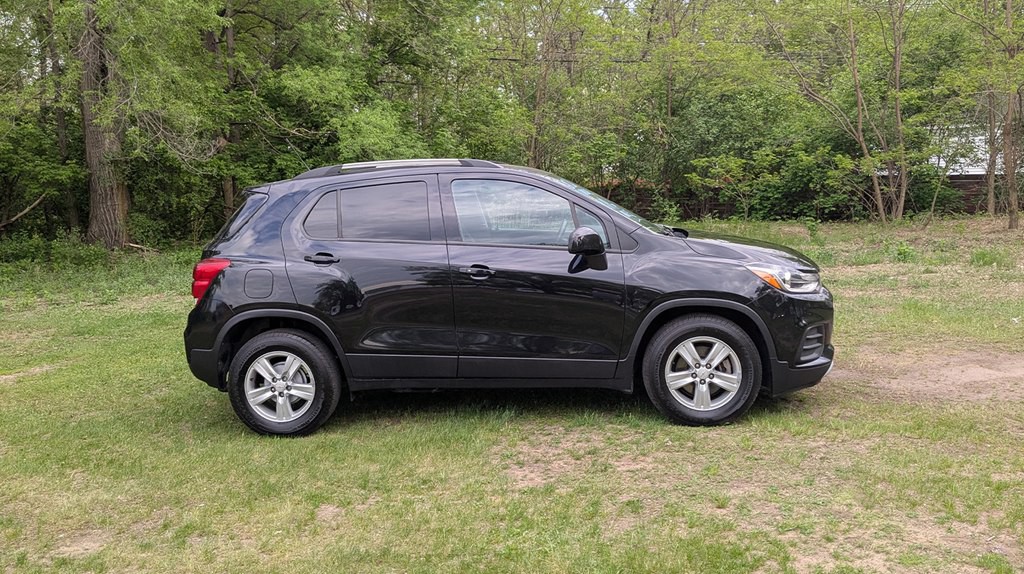 2021 Chevrolet Trax Image 2