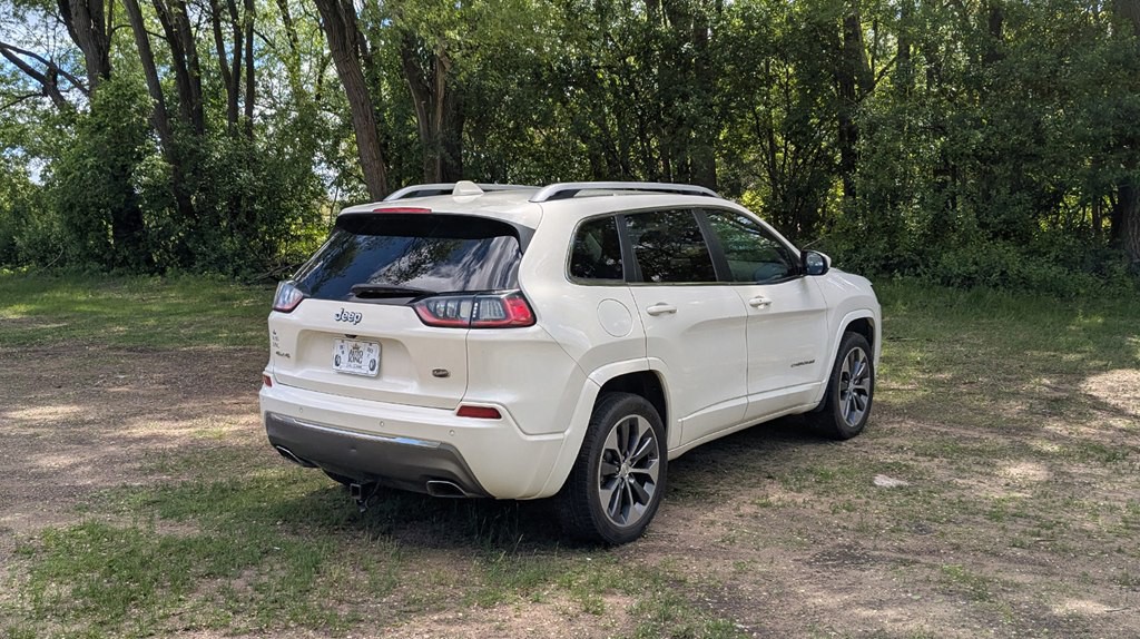 2019 Jeep Cherokee Image 3