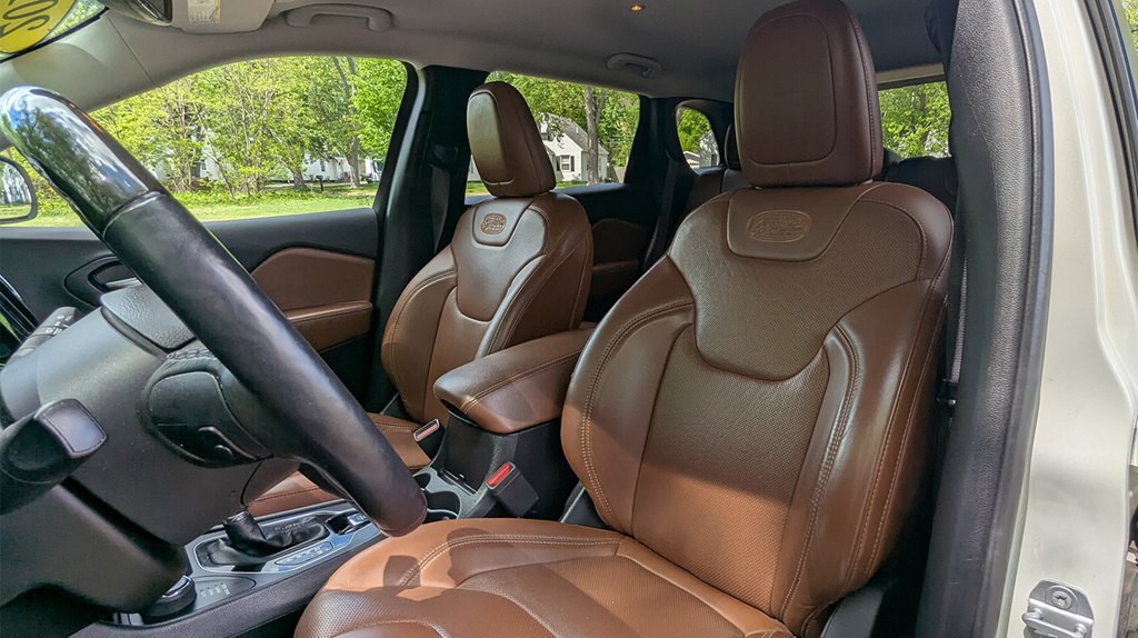 2019 Jeep Cherokee Image 8