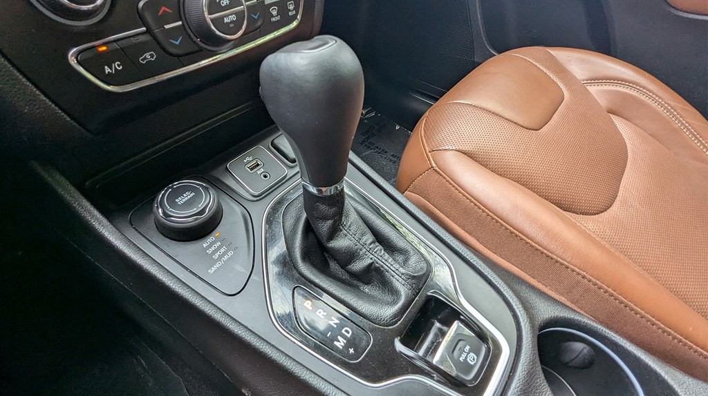 2019 Jeep Cherokee Image 15
