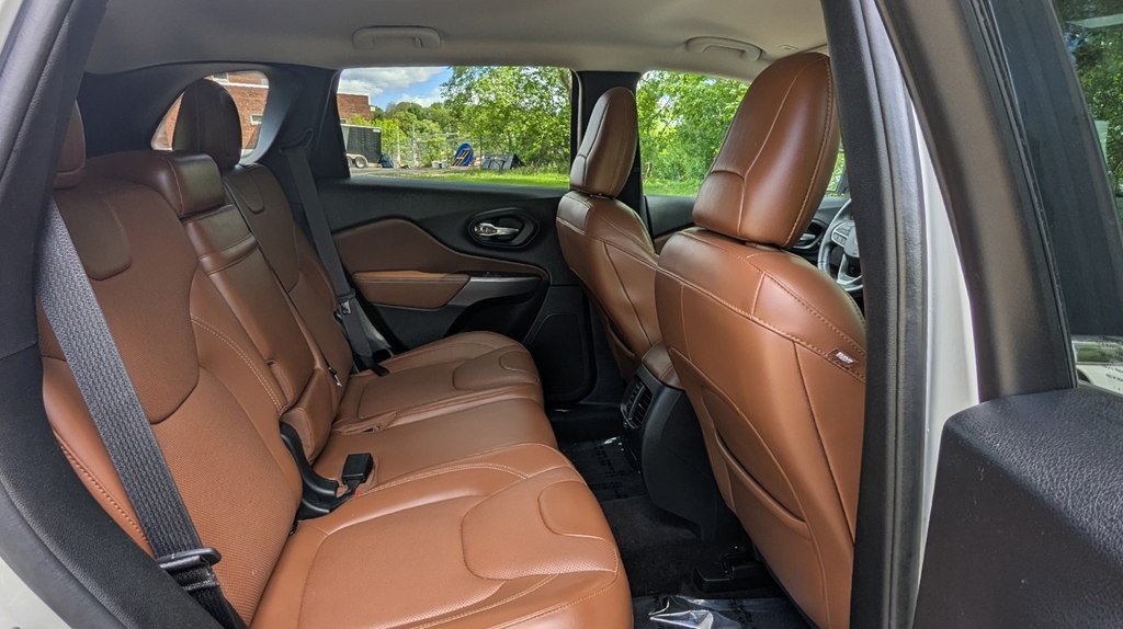 2019 Jeep Cherokee Image 21