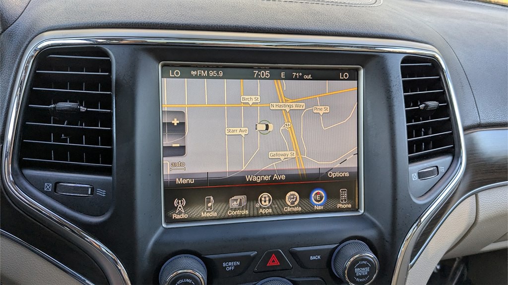 2015 Jeep Grand Cherokee Image 16