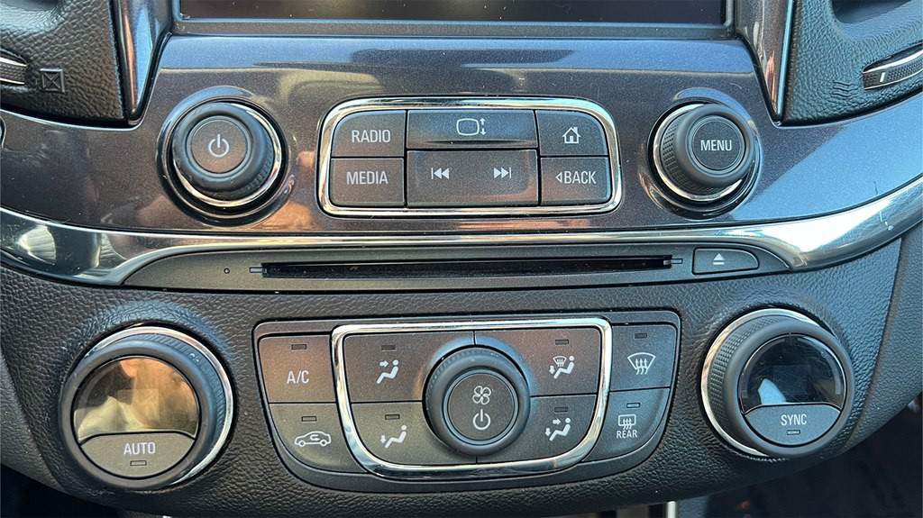 2014 Chevrolet Impala Image 17