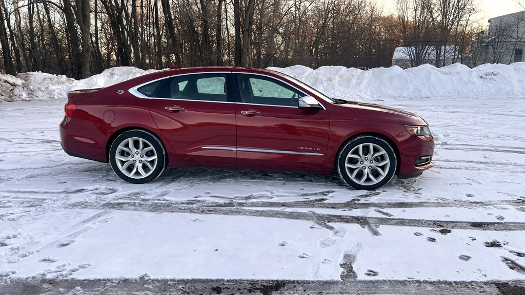 2014 Chevrolet Impala Image 2