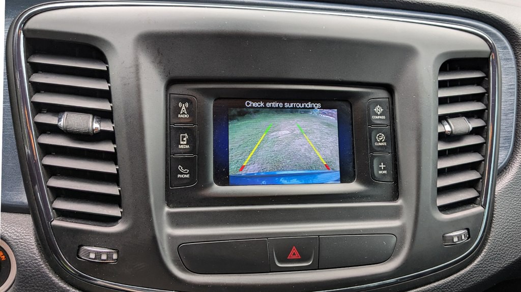 2015 Chrysler 200 Image 15