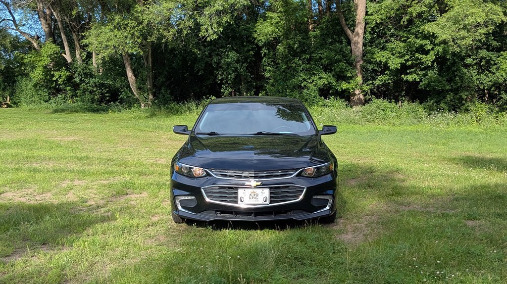 2017 Chevrolet Malibu Image 8