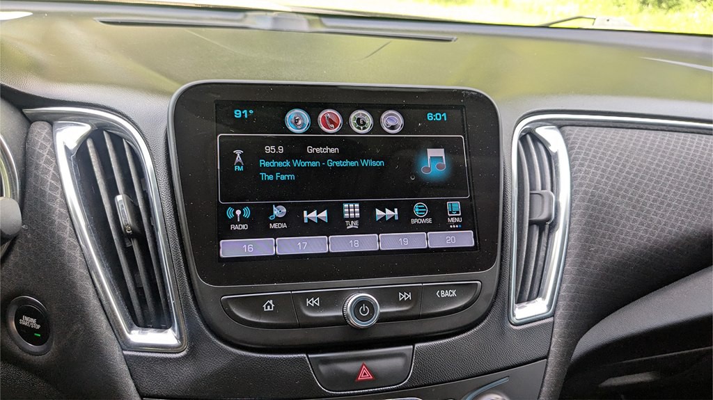 2017 Chevrolet Malibu Image 15