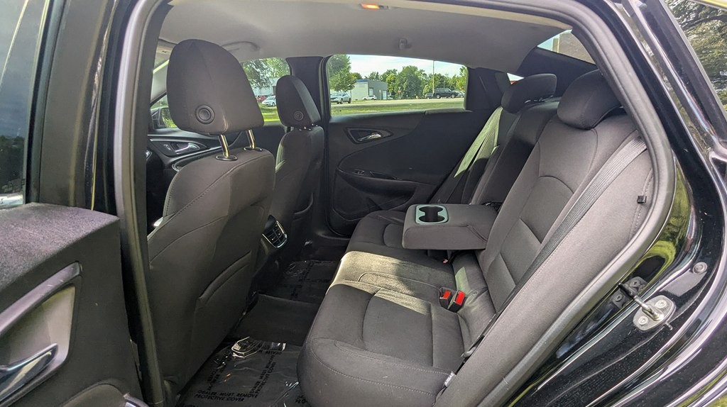 2017 Chevrolet Malibu Image 23