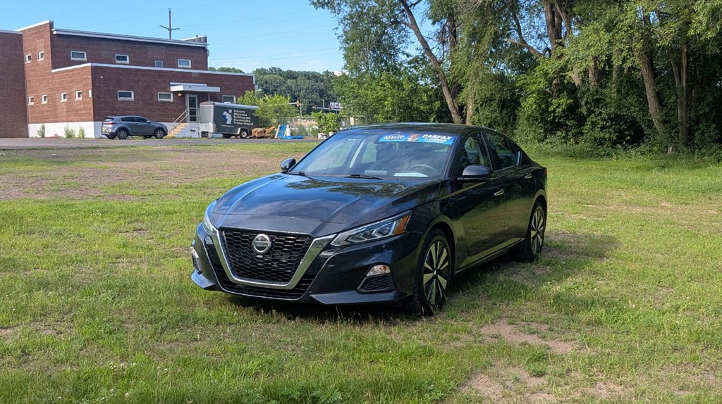 2021 Nissan Altima Image 7