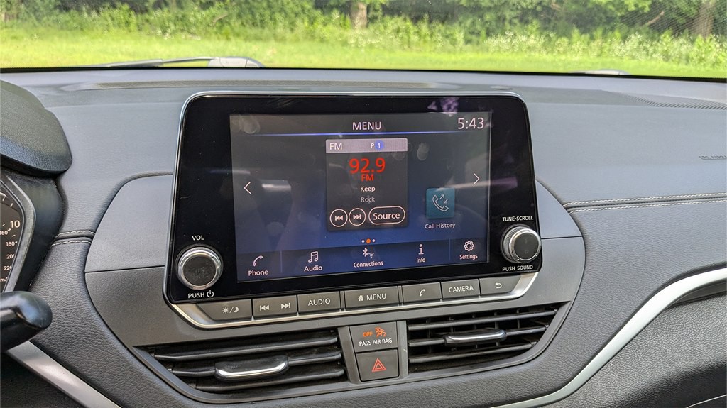2021 Nissan Altima Image 15