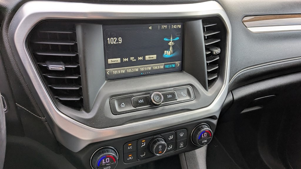 2018 GMC Acadia Image 13