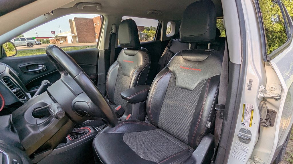 2019 Jeep Compass Image 9