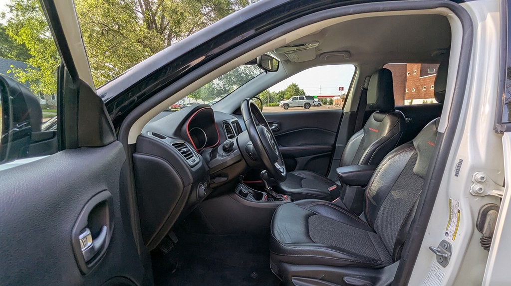 2019 Jeep Compass Image 10