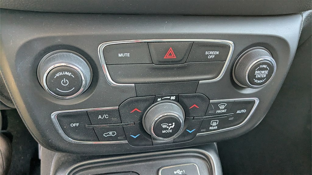 2019 Jeep Compass Image 17