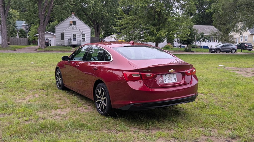 2017 Chevrolet Malibu Image 5