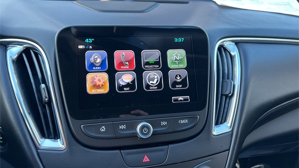 2017 Chevrolet Malibu Image 13