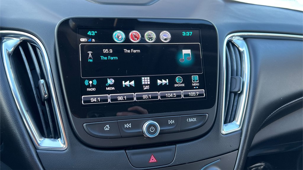 2017 Chevrolet Malibu Image 14