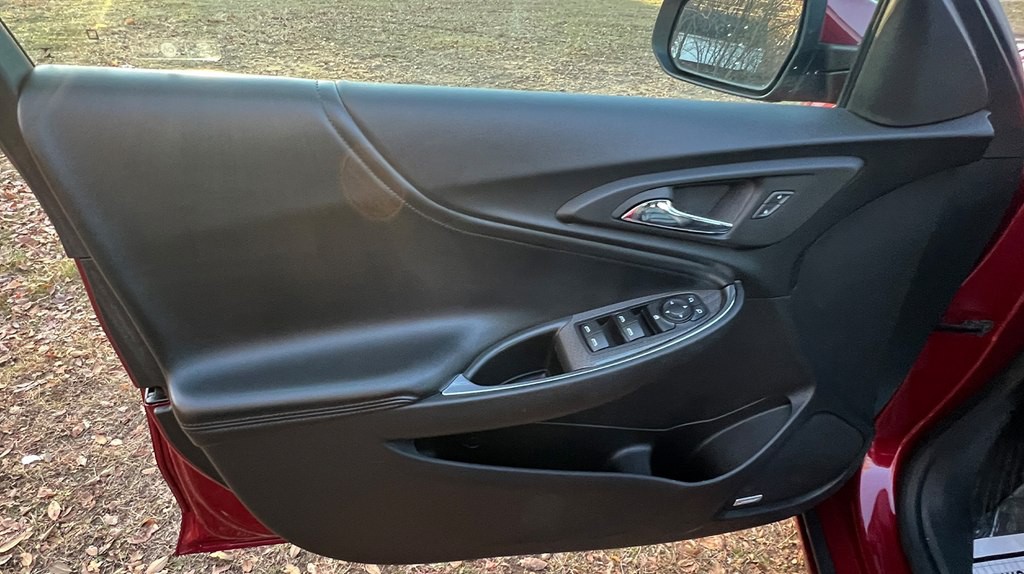 2017 Chevrolet Malibu Image 20