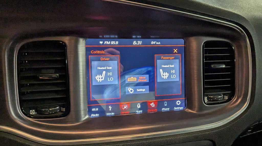2018 Dodge Charger Image 15