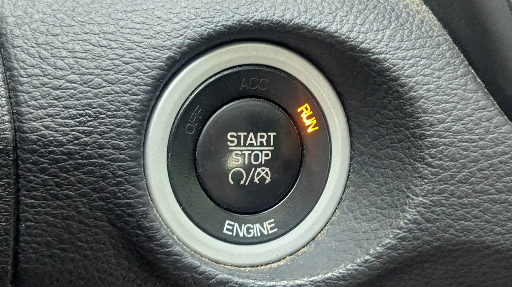 2015 Chrysler 200 Image 18