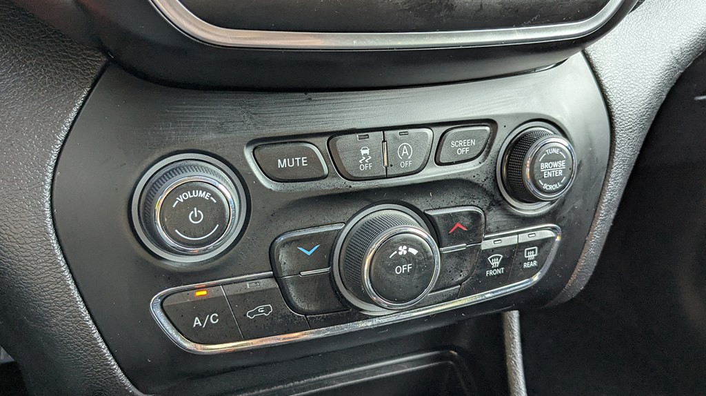 2019 Jeep Cherokee Image 17
