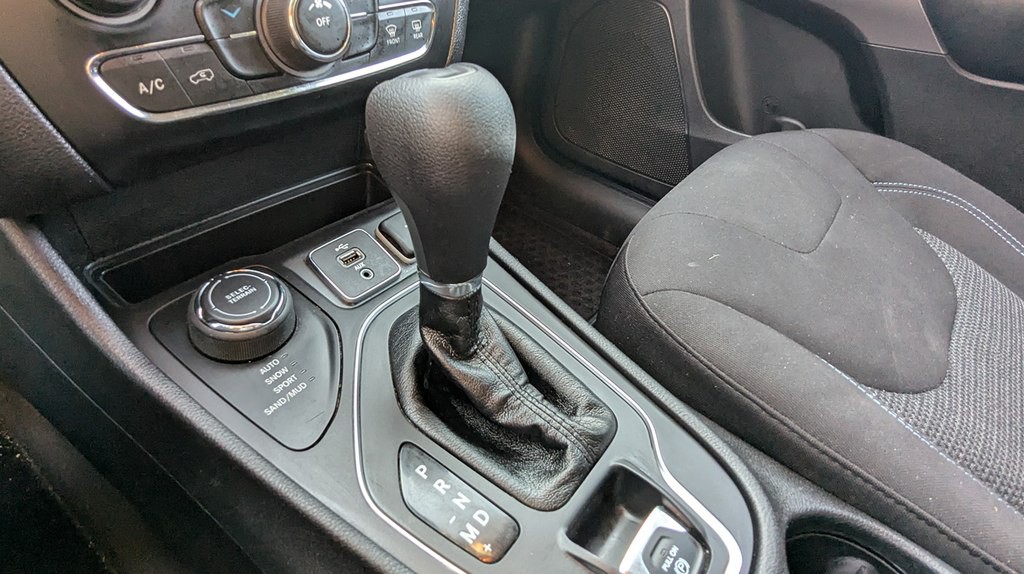 2019 Jeep Cherokee Image 18