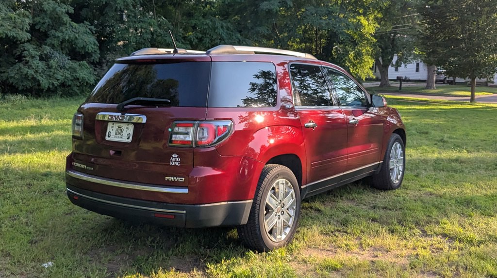 2017 GMC Acadia Image 3