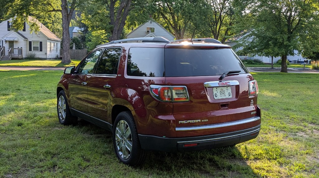 2017 GMC Acadia Image 5