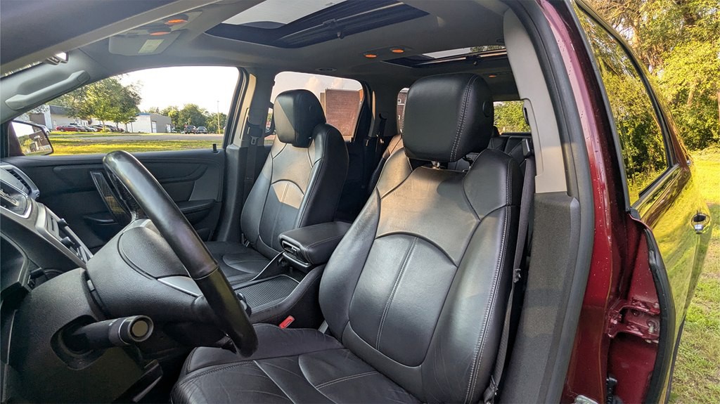 2017 GMC Acadia Image 9