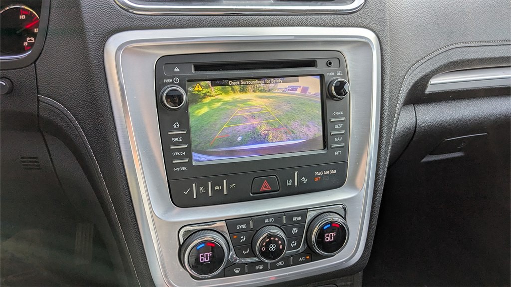 2017 GMC Acadia Image 17