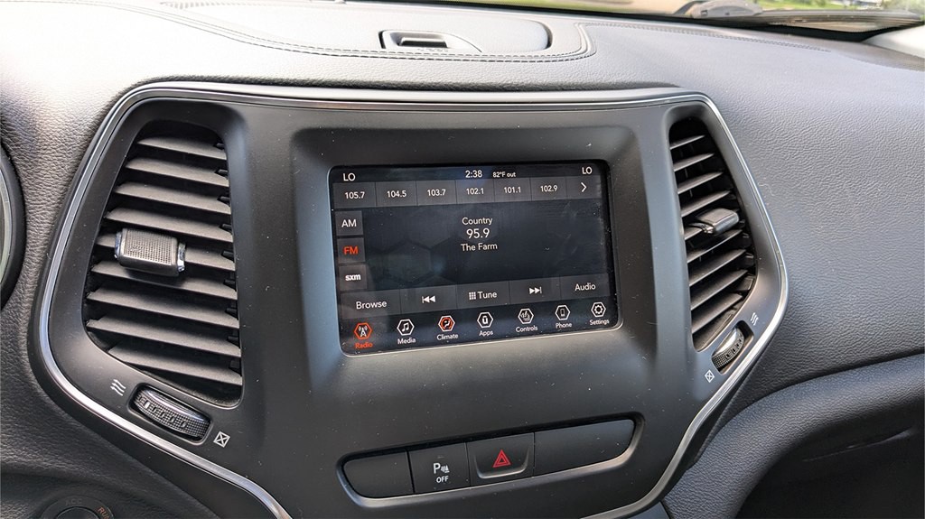 2019 Jeep Cherokee Image 13