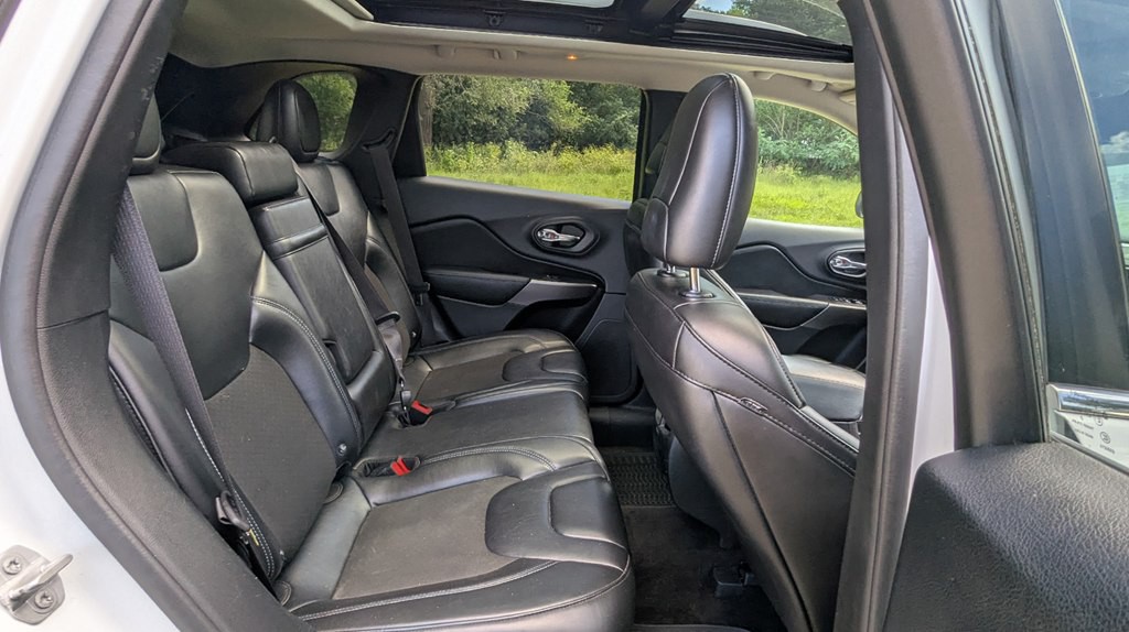 2019 Jeep Cherokee Image 21