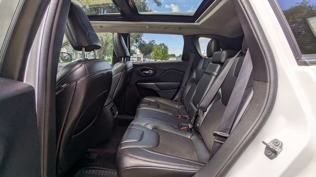 2019 Jeep Cherokee Image 22